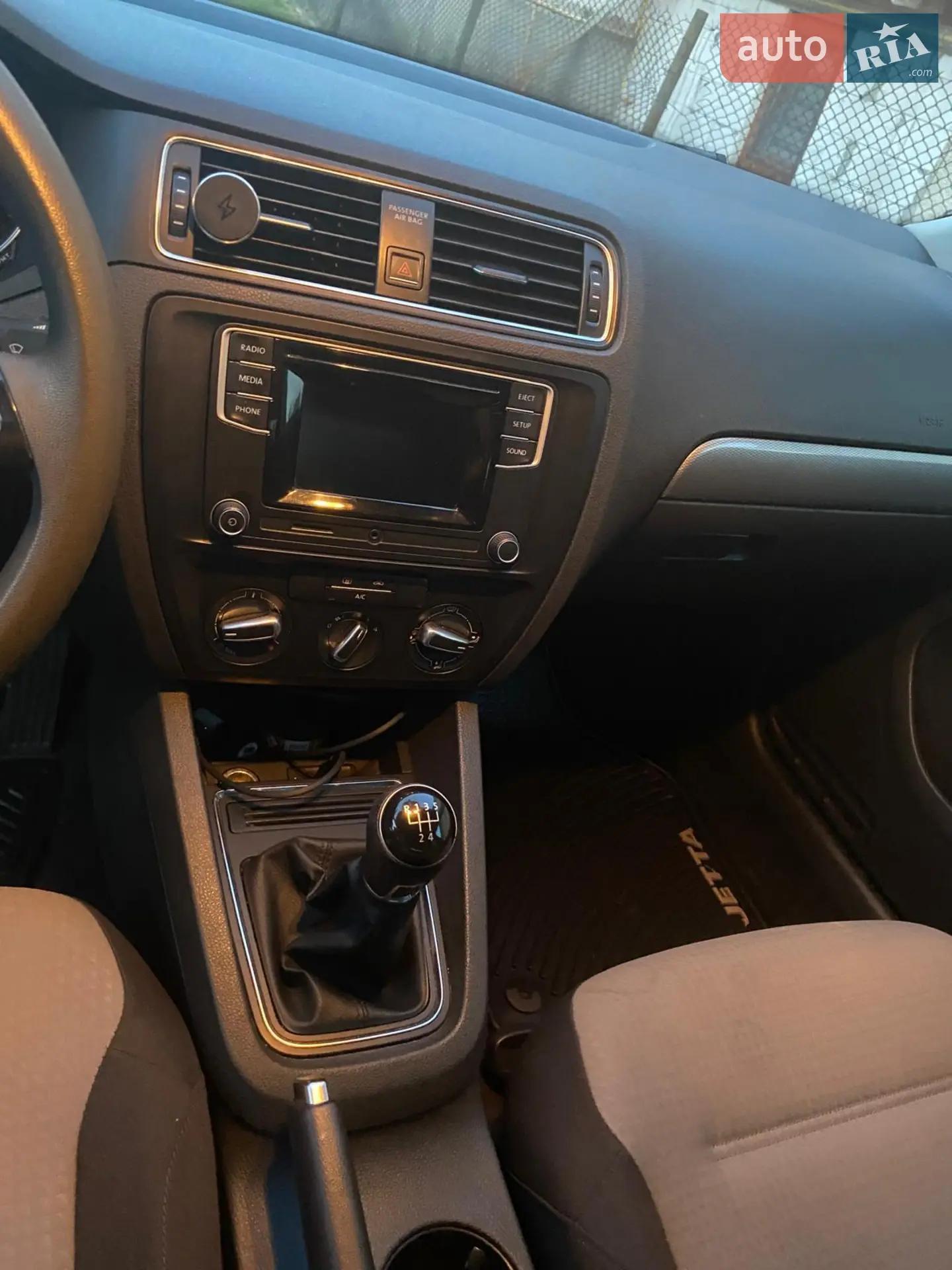 2017 Volkswagen Jetta - мініатюра 19