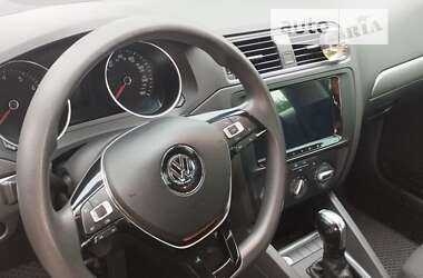 Седан Volkswagen Jetta 2015 в Запоріжжі