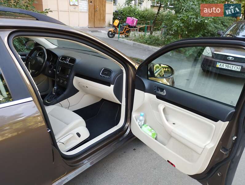 Универсал Volkswagen Jetta 2013 в Киеве