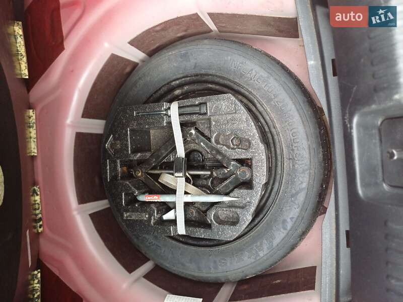 Седан Volkswagen Jetta 2014 в Львове