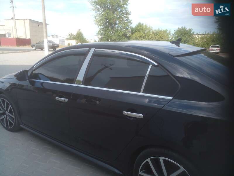 Седан Volkswagen Jetta 2014 в Подольске