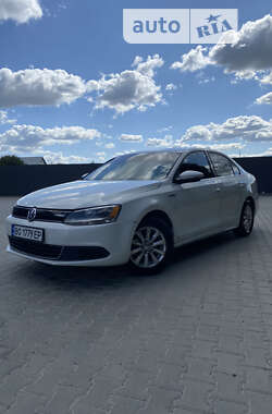 Седан Volkswagen Jetta 2014 в Чорткові