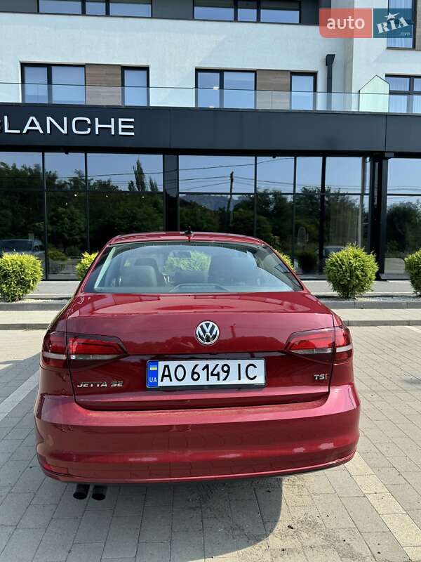 Седан Volkswagen Jetta 2017 в Ужгороде
