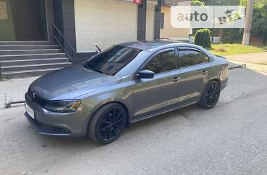 Седан Volkswagen Jetta 2013 в Славянске