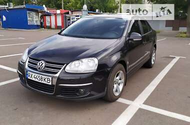 Седан Volkswagen Jetta 2008 в Харкові