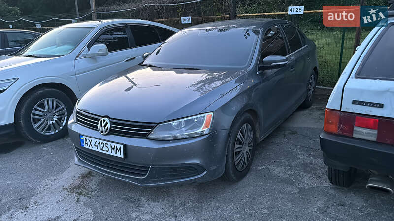 Седан Volkswagen Jetta 2012 в Харкові