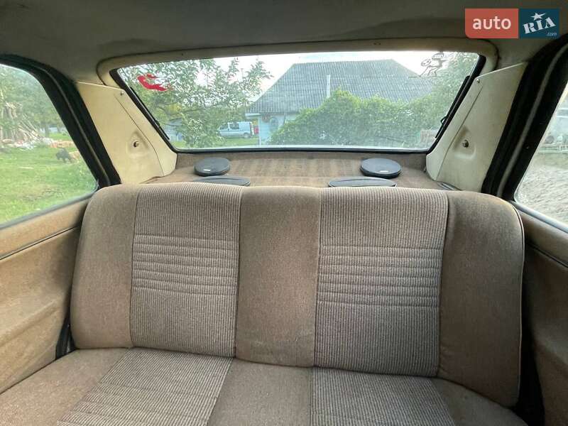 Седан Volkswagen Jetta 1987 в Колинковцах