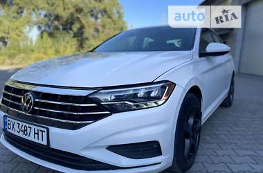 Седан Volkswagen Jetta 2018 в Хмельницком