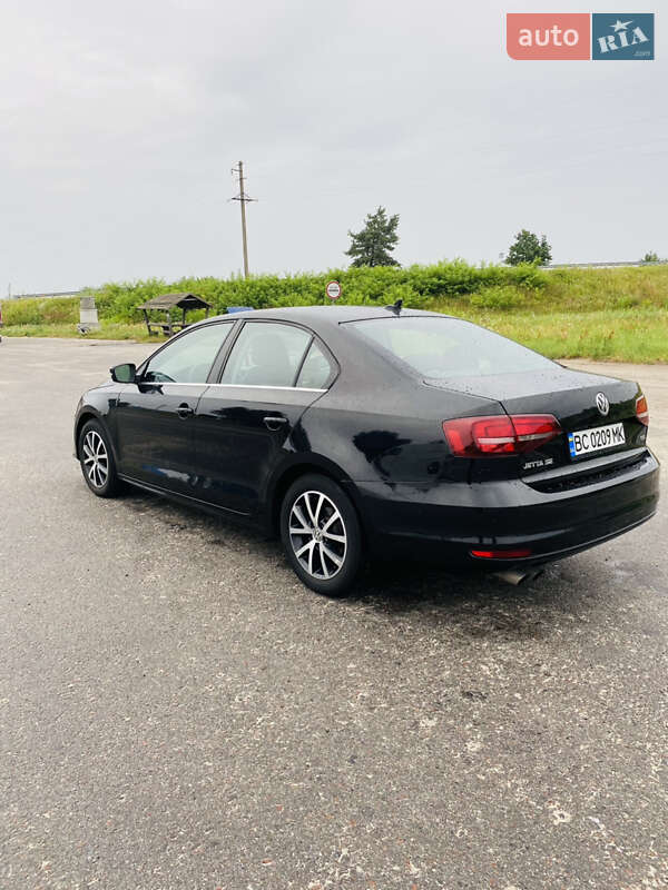 Седан Volkswagen Jetta 2017 в Львове
