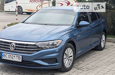 Седан Volkswagen Jetta 2019 в Стрые