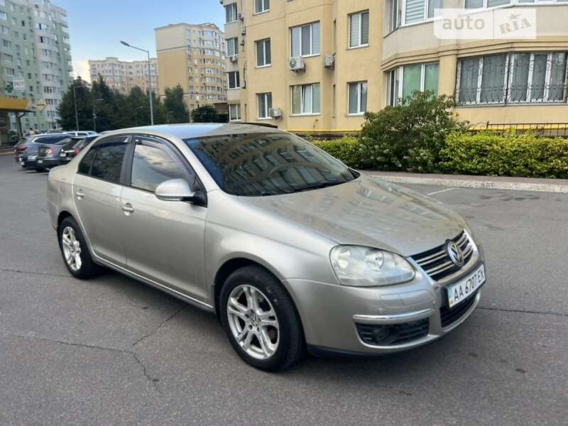 Седан Volkswagen Jetta 2007 в 