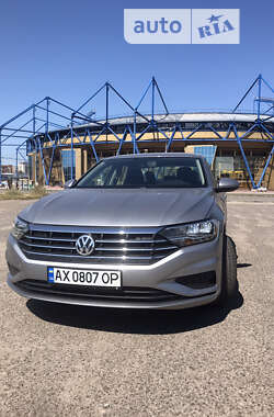 Седан Volkswagen Jetta 2020 в Харькове