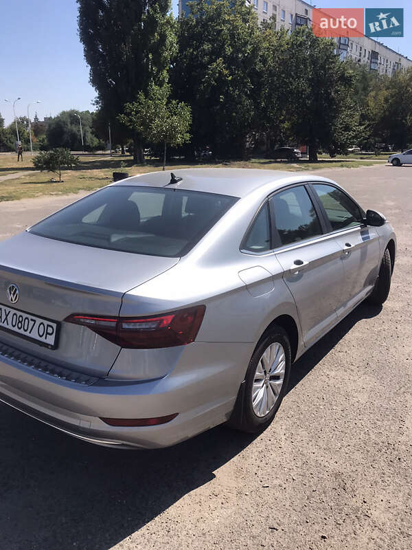 Седан Volkswagen Jetta 2020 в Харькове