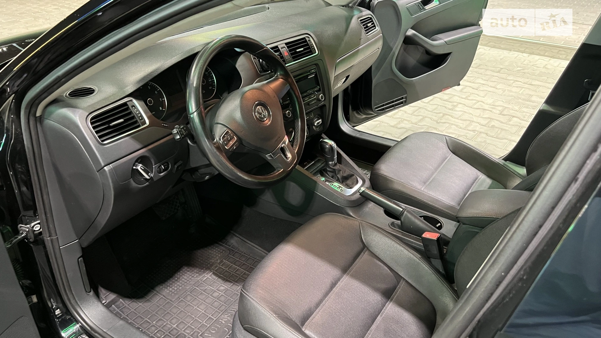 2011 Volkswagen Jetta - мініатюра 11