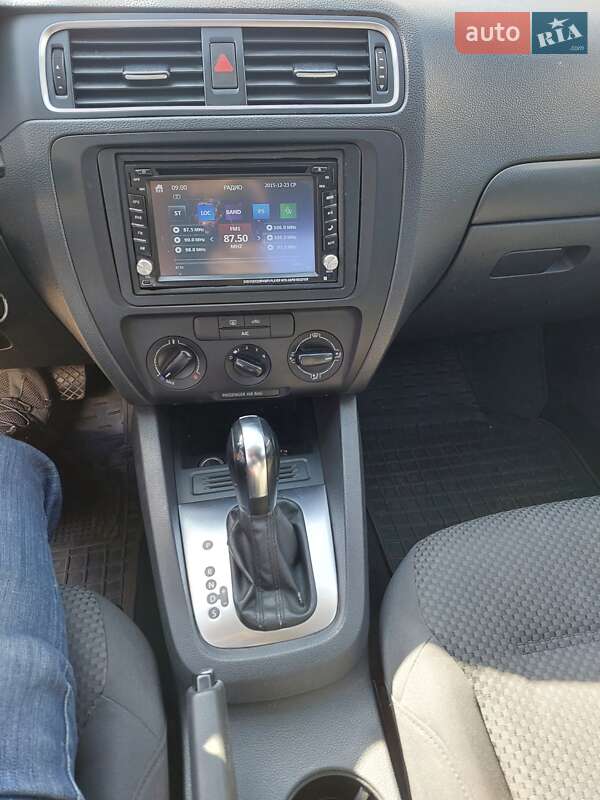 Седан Volkswagen Jetta 2013 в Одесі фото 20 Седан Volkswagen Jetta 2013 в Одесі