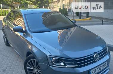 Седан Volkswagen Jetta 2017 в Києві