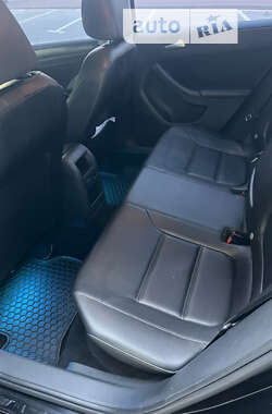 Седан Volkswagen Jetta 2014 в Киеве