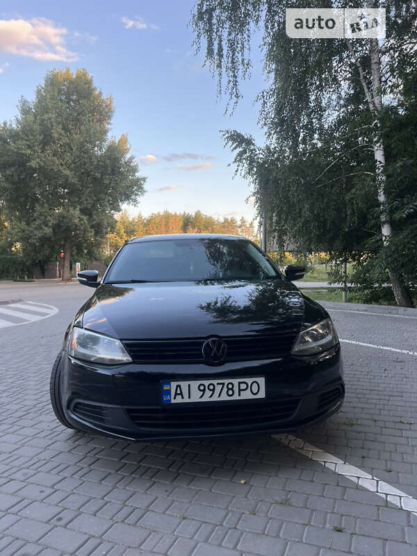 Седан Volkswagen Jetta 2014 в Киеве
