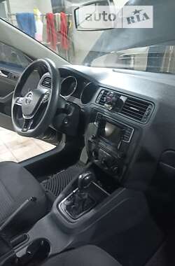 Седан Volkswagen Jetta 2016 в Сумах