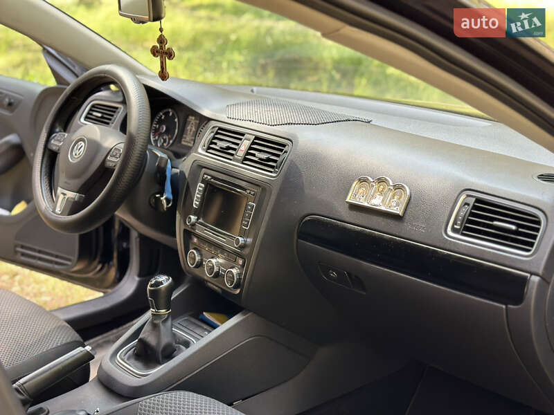 Седан Volkswagen Jetta 2014 в Сумах