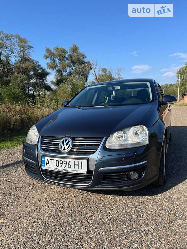 Седан Volkswagen Jetta 2008 в Снятине