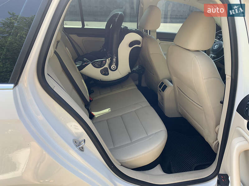 Универсал Volkswagen Jetta 2013 в Борисполе