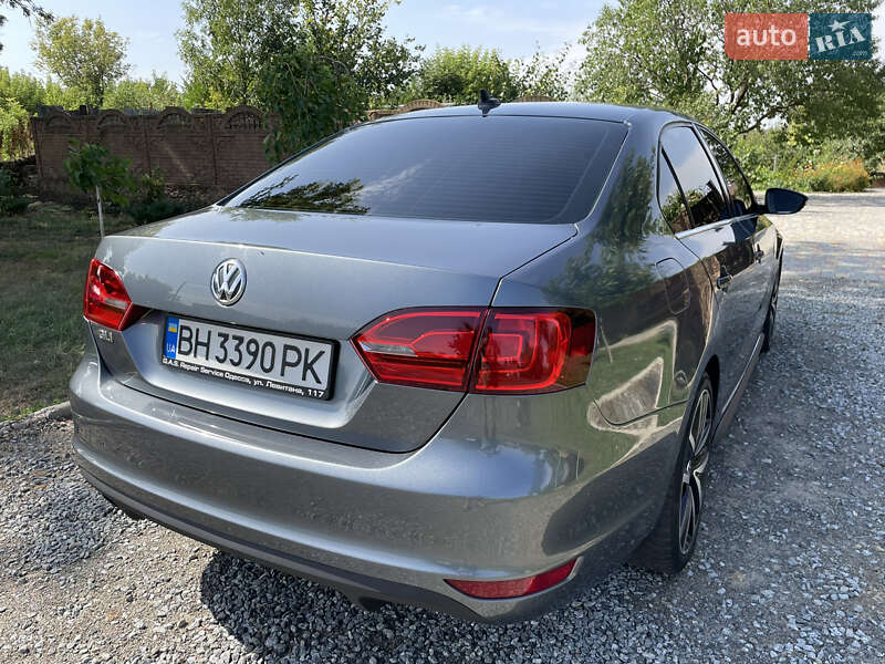 Седан Volkswagen Jetta 2011 в Одессе