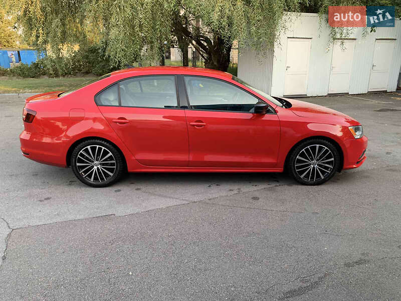 Седан Volkswagen Jetta 2015 в Києві