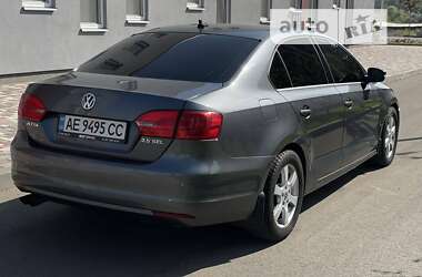 Седан Volkswagen Jetta 2011 в Днепре