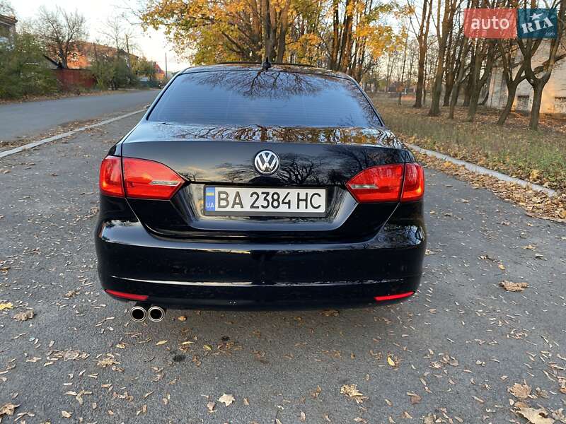 Седан Volkswagen Jetta 2011 в Гайвороні