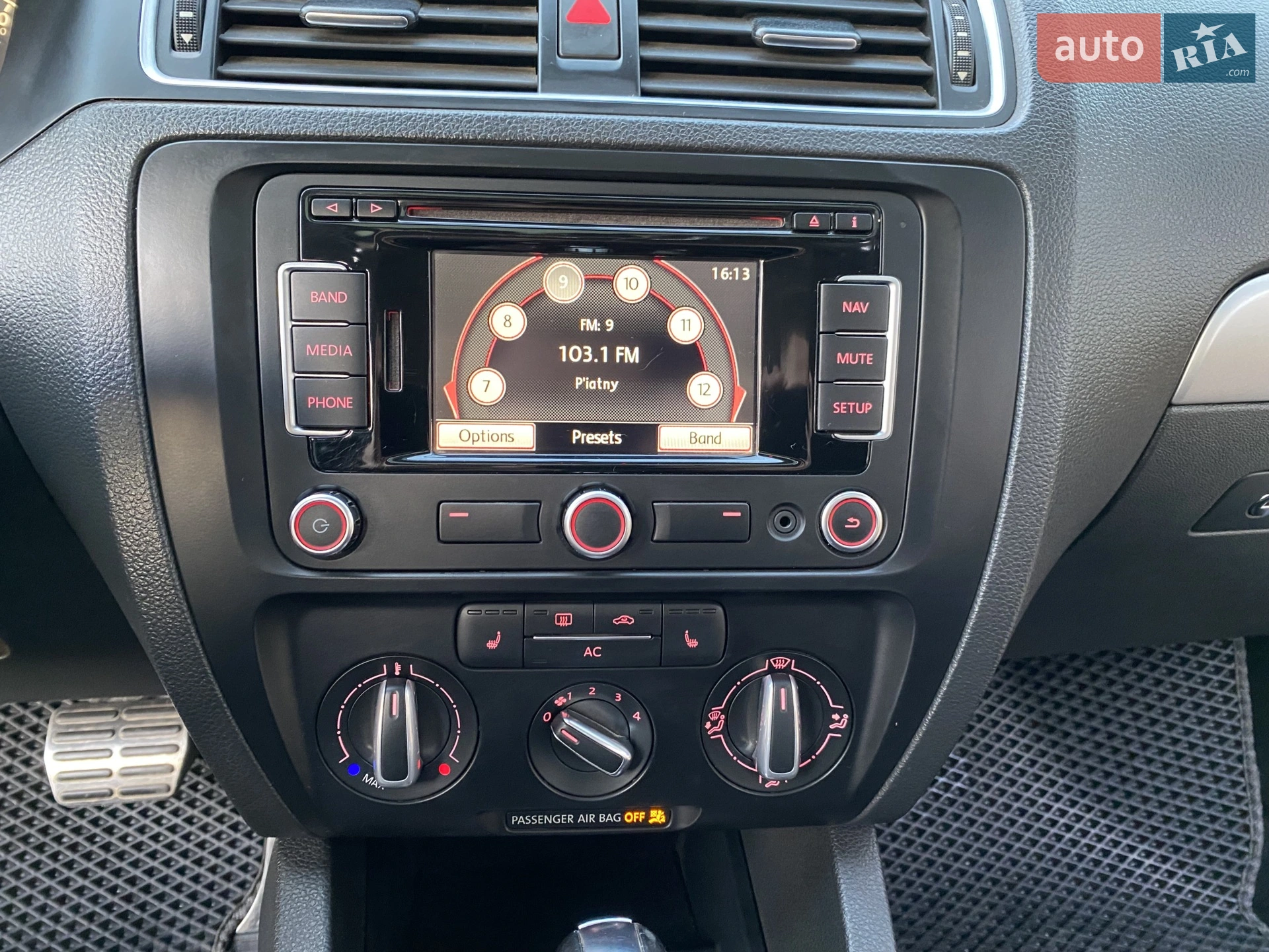 2011 Volkswagen Jetta - мініатюра 18