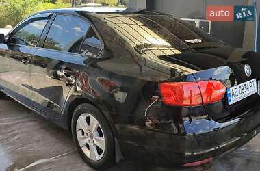 Седан Volkswagen Jetta 2012 в 