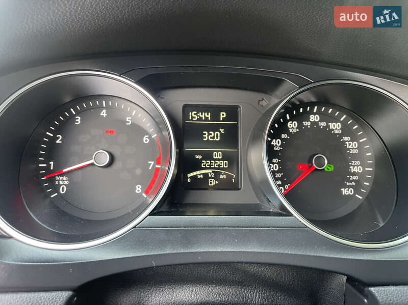 Седан Volkswagen Jetta 2014 в Львове
