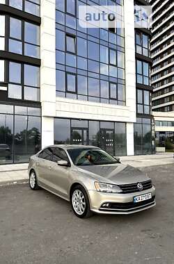 Седан Volkswagen Jetta 2015 в Киеве