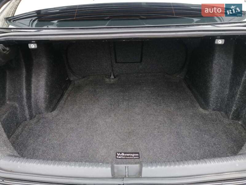 Седан Volkswagen Jetta 2012 в Дніпрі