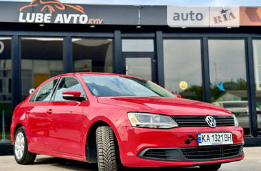 Седан Volkswagen Jetta 2014 в Киеве