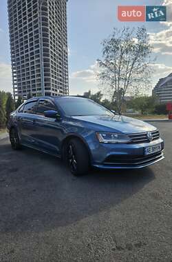 Седан Volkswagen Jetta 2017 в Днепре