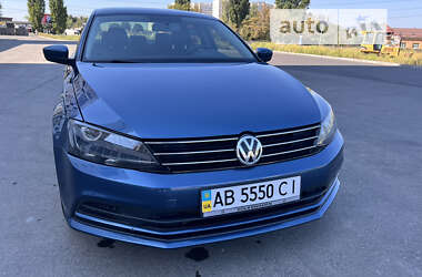 Седан Volkswagen Jetta 2016 в Киеве