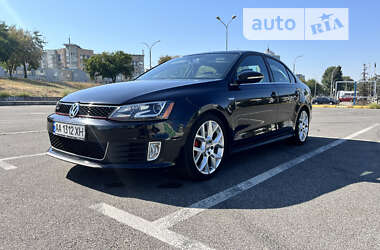 Седан Volkswagen Jetta 2014 в Киеве