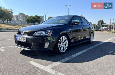 Седан Volkswagen Jetta 2014 в Киеве