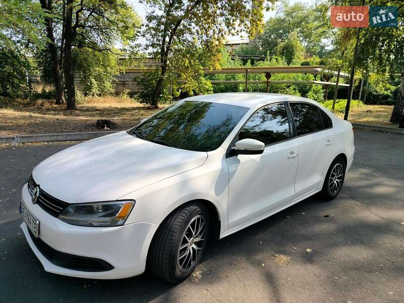 Седан Volkswagen Jetta 2011 в Дніпрі
