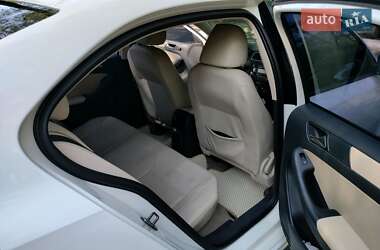 Седан Volkswagen Jetta 2011 в Дніпрі