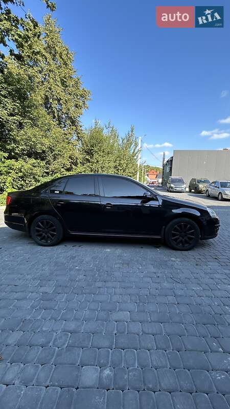 Седан Volkswagen Jetta 2007 в Львове