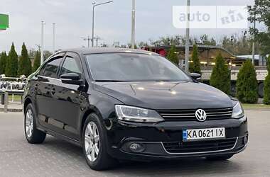 Седан Volkswagen Jetta 2012 в Києві