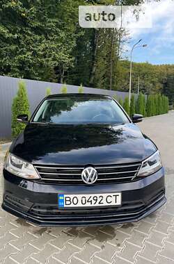 Седан Volkswagen Jetta 2015 в Тернополі