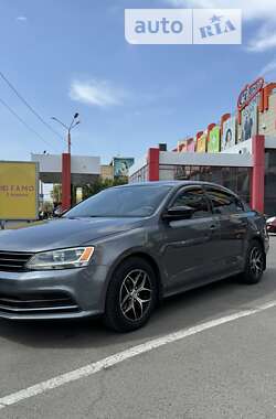 Седан Volkswagen Jetta 2016 в Николаеве