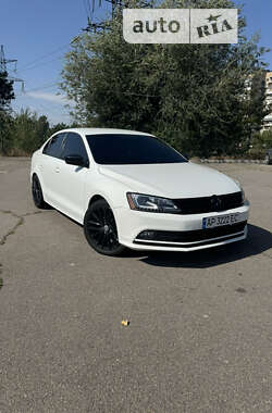 Седан Volkswagen Jetta 2015 в Дніпрі