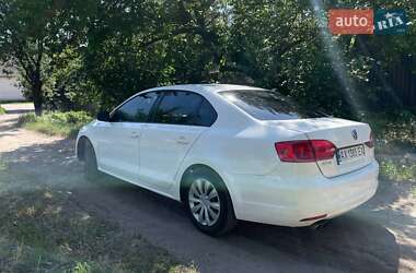 Седан Volkswagen Jetta 2012 в 