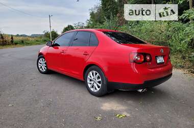 Седан Volkswagen Jetta 2010 в Львові