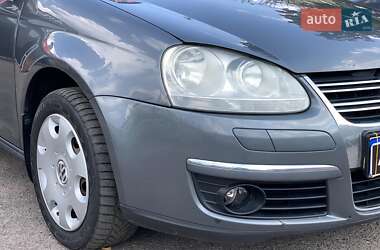 Седан Volkswagen Jetta 2009 в Виннице